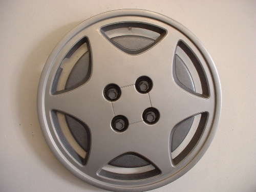 93-95 Saturn 15" hubcaps